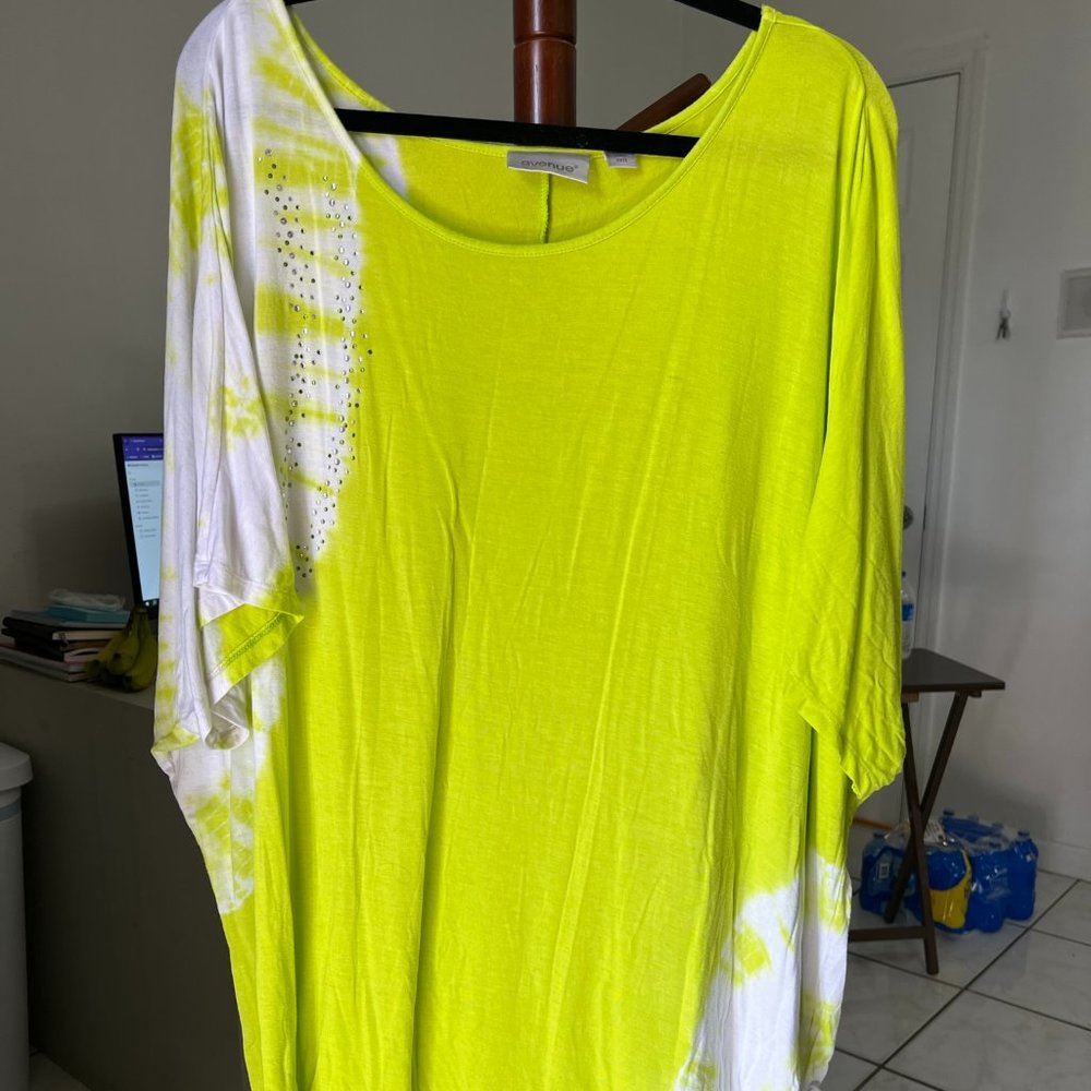 Avenue Size 30/32 Top